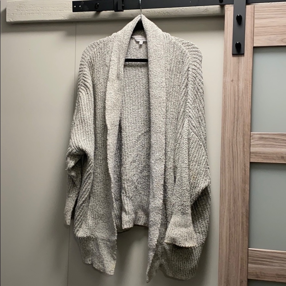 Oversized open knit sweater / cardigan